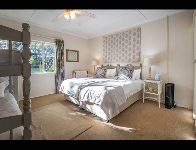 3 BEDROOM FREEHOLD FOR SALE IN UNDERBERG